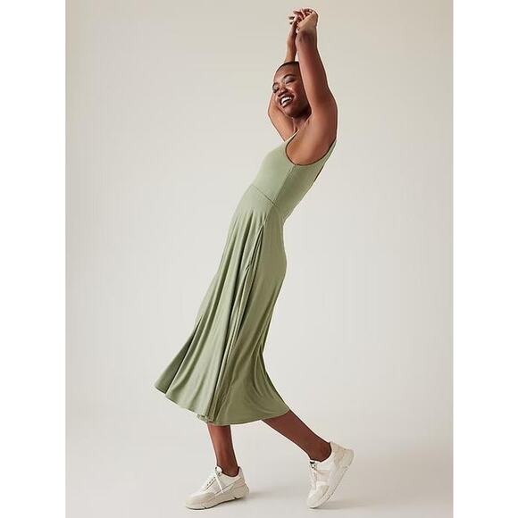 ATHLETA Women's Santorini Midi Dress Size L In Eucalyptus Olive - Picture 2 of 13